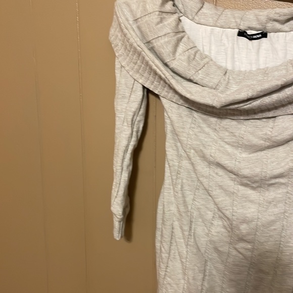 Fashion Nova Off Shoulder Dress - Picture 11 of 12